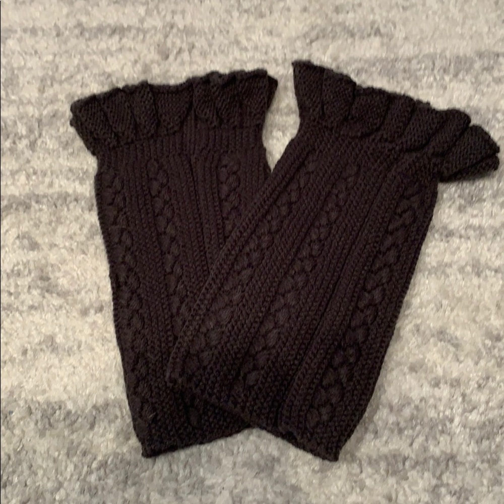 BOUTIQUE CLOSING! Boot Toppers - 2 Colors Left! - Picture 4 of 5